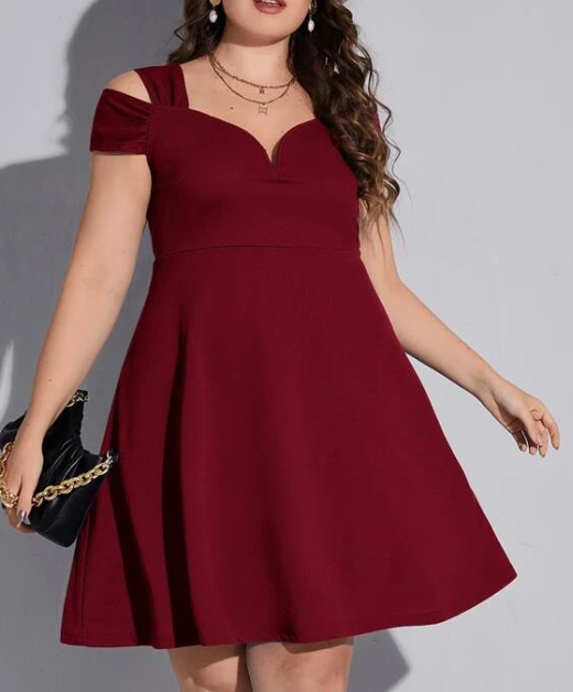 CHYLEANNA Swinging Oval Dress