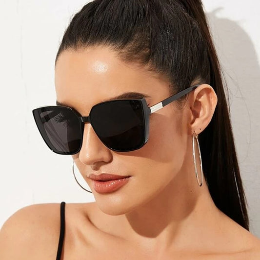 CHYLEANNA  Vintage Cat Eye Sunglass