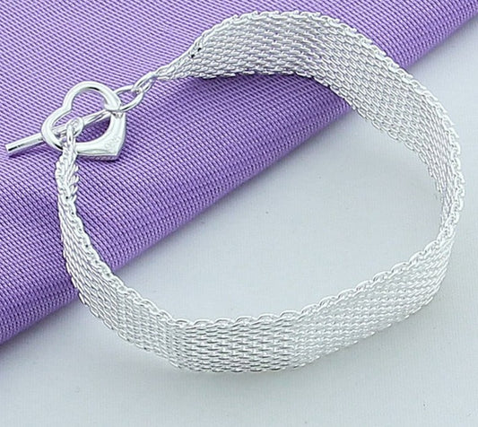 CHYLEANNA  Mesh Heart Bracelet