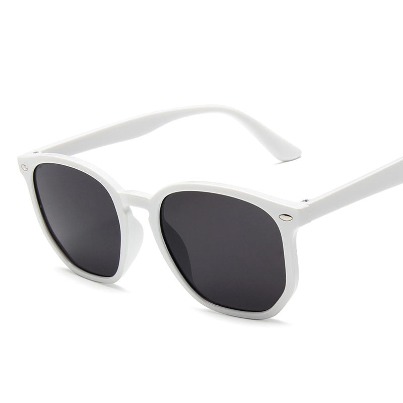 CHYLEANNA  Vintage Square Retro Sunglasses