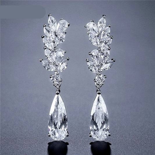 CHYLEIGH  Shiny Water Drop Crystal Earrings