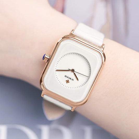 CHYLEANNA  Minimalist Rectangle  Wristwatch