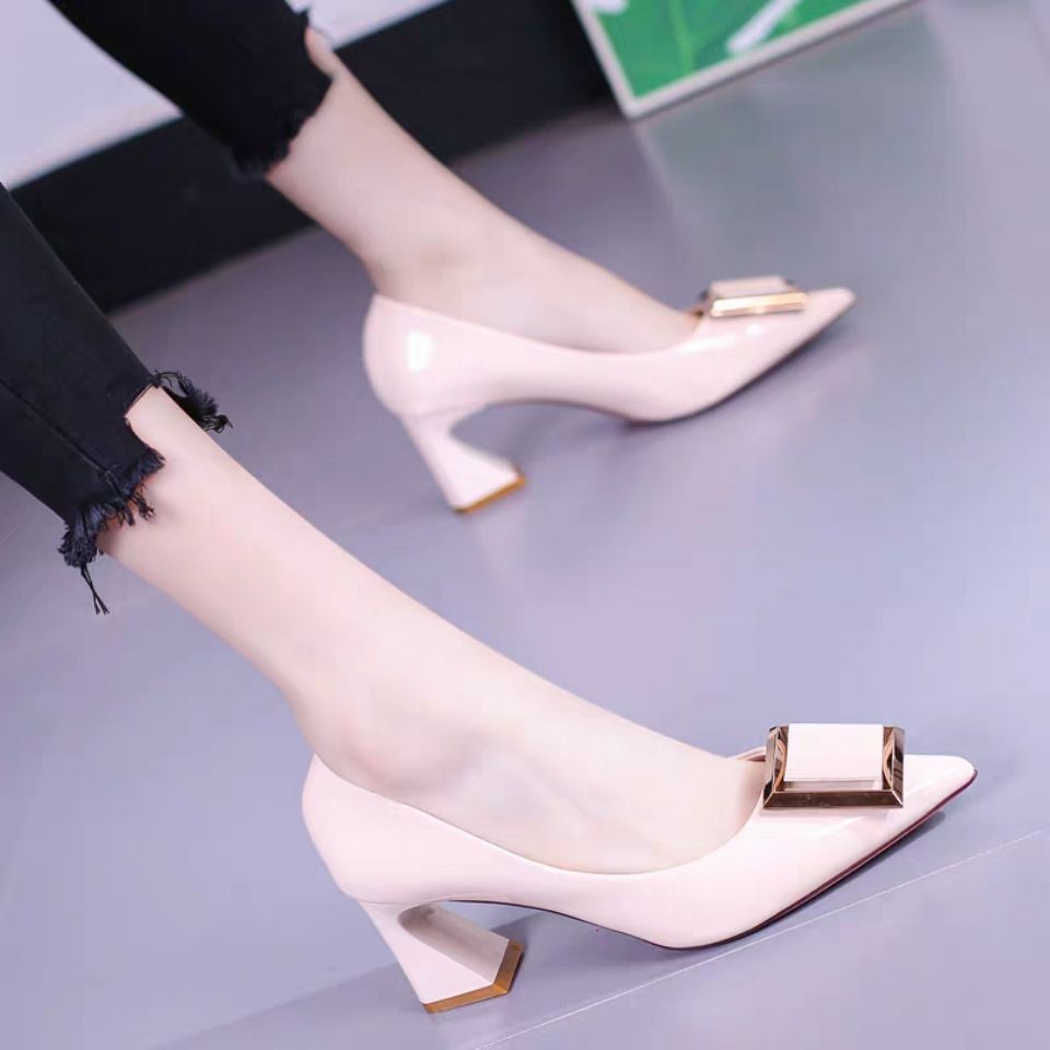 CHYLEANNA  Square Buckle Concise Shoes
